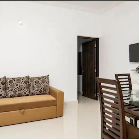 Esha Apartment Calangute Room photo