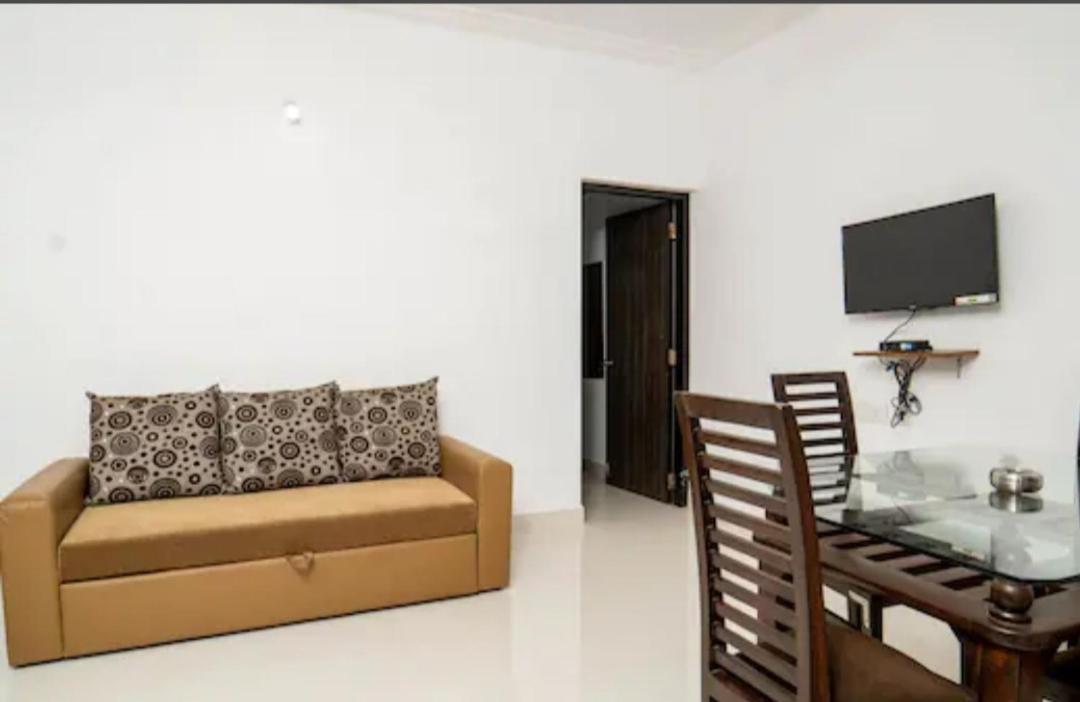 Esha Apartment Calangute Room photo