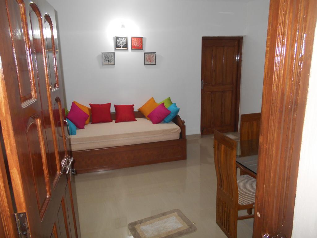 Esha Apartment Calangute Room photo