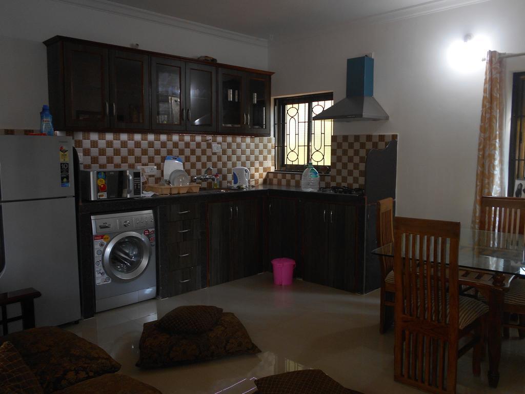 Esha Apartment Calangute Room photo